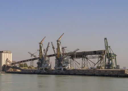 «بندر امام خمینی»؛ بزرگ‌ترین بندر ویژه اقتصادی ایران