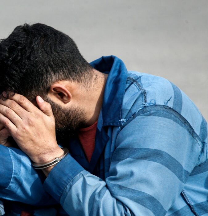 کلاهبرداران سایت دیوار در اهواز دستگیر شدند