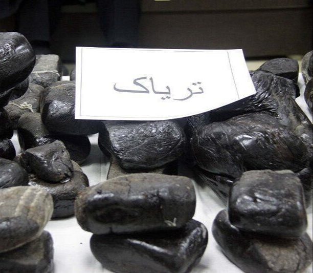 توقیف پژو حامل ۱۰۷ کیلوگرم تریاک در بهبهان