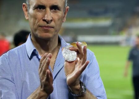 تمدید قرارداد غیرمنتظره گل محمدی با فولاد