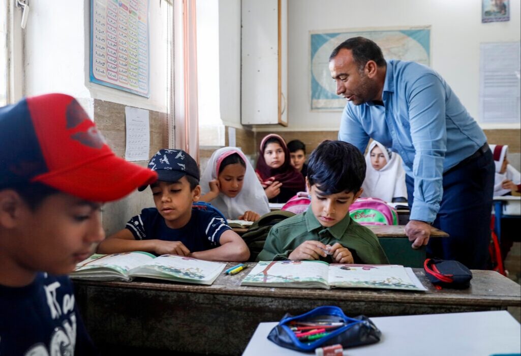 نقل‌ و انتقال معلمان تهران برای سال تحصیلی ۱۴۰۵-۱۴۰۴ آغاز شد