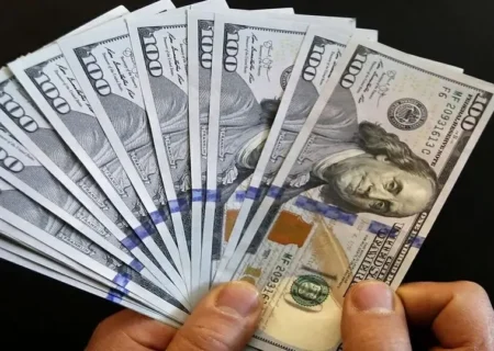 دلار سقوط کرد؟/‌ واکنش زود هنگام بازار ارز به مذاکرات ایران و آمریکا
