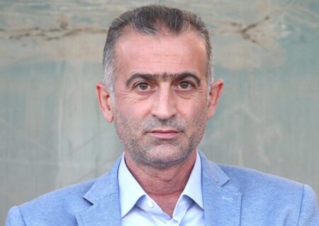 فراز کمالوند از نفت آبادان جدا شد