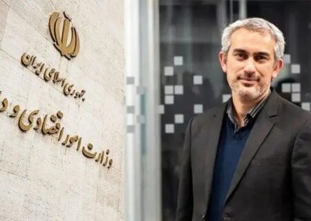 زمان جلسه رای اعتماد به وزیر پیشنهادی اقتصاد مشخص شد/ مدنی‌زاده چه روزی به مجلس می‌رود؟