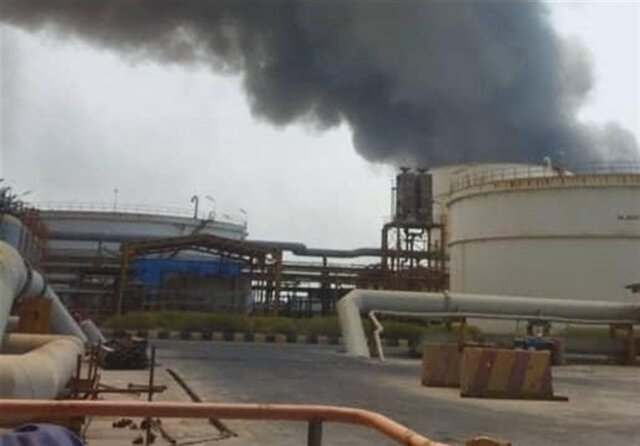 محبوس شدن برخی افراد در حادثه آتشسوزی اسکله دیر تکذیب میشود