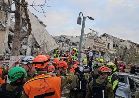 هلاکت ۲ صهیونیست در حمله موشکی ایران به ریشون لتسیون