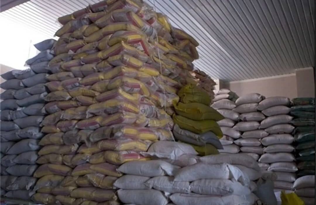 تزریق بیش از ۲۵ تن برنج و ۱۰ تن مرغ به بازار اندیمشک برای تثبیت قیمت‌ها