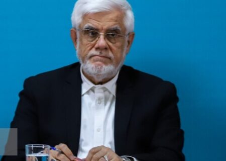 تماس عارف با استاندار بوشهر/تاکید بر تسریع در روند امدادرسانی و بررسی فوری ابعاد حادثه