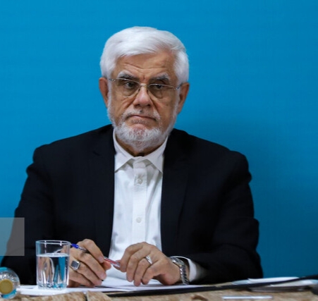 تماس عارف با استاندار بوشهر/تاکید بر تسریع در روند امدادرسانی و بررسی فوری ابعاد حادثه