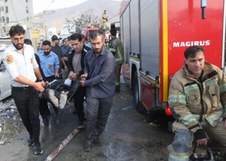 آماده‌باش کامل ستادهای بحران کشور/ مردم از تجمع در مناطق حادثه‌دیده خودداری کنند