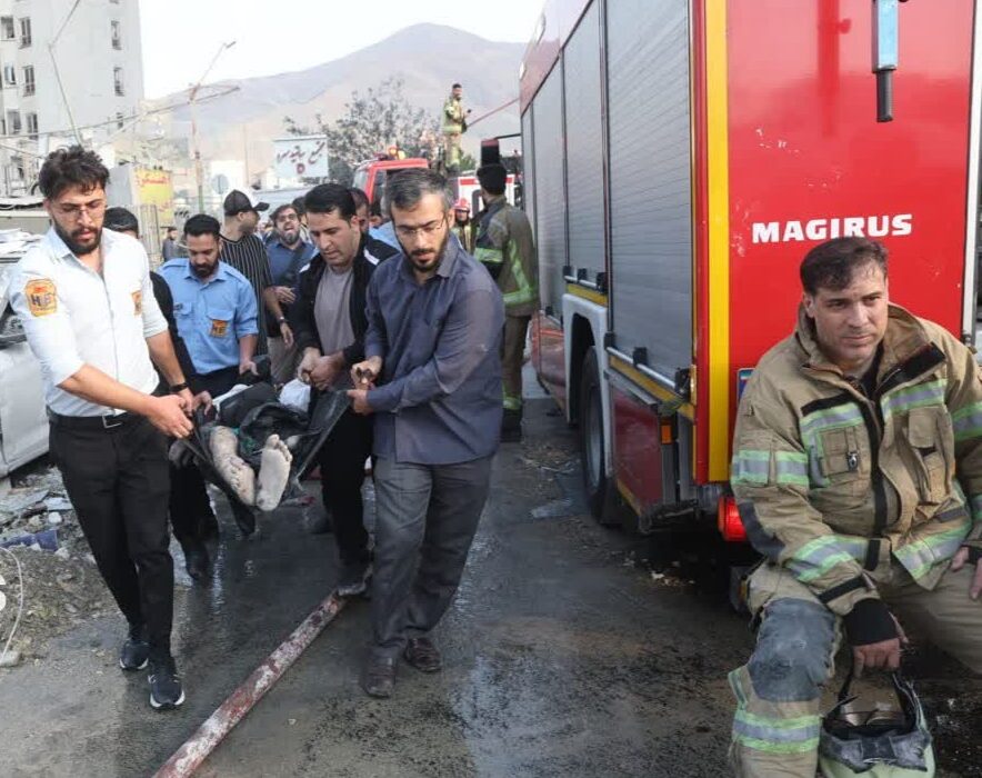 آماده‌باش کامل ستادهای بحران کشور/ مردم از تجمع در مناطق حادثه‌دیده خودداری کنند