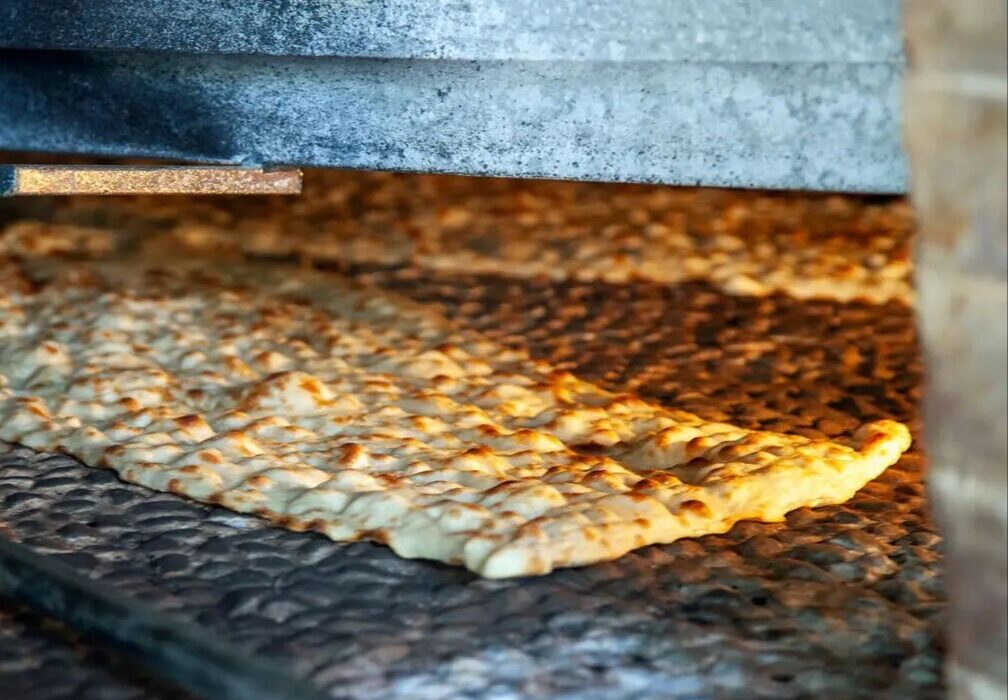 افزایش سهمیه آرد ۱۲۰ نانوای دولتی اهواز