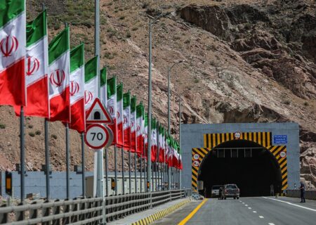 تردد وسایل نقلیه از آزادراه تهران- شمال ممنوع است