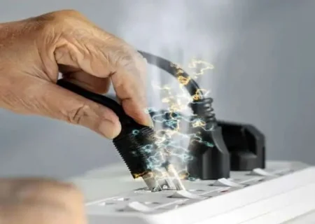 قاتل بی‌صدا/ افزایش نگران‌کننده مرگ‌ ناشی از برق گرفتگی در محیط‌های کاری