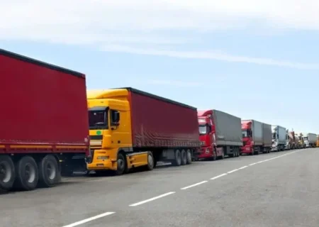 خبر خوب برای رانندگان کامیون / واردات کشنده بدون انتقال ارز مجاز شد