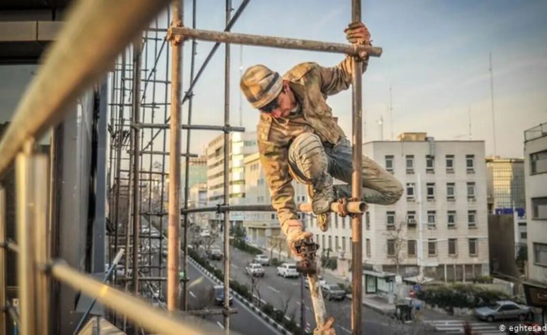 تکلیف بیمه بیکاری کارگران در شرایط جنگ/ معاون سازمان تامیناجتماعی چه گفت؟