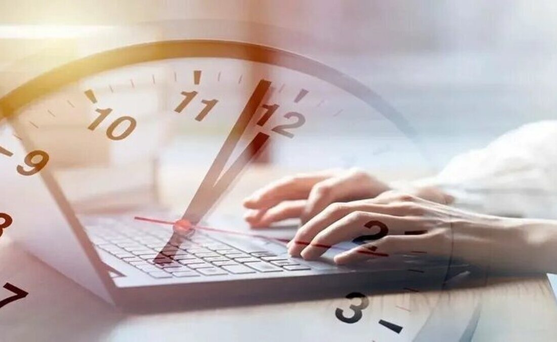 کارمندان دولت بخوانند/ ساعت کاری این ادارات از شنبه، ۲۱ تیرماه تغییر می‌کند