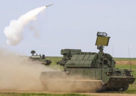 فایننشال تایمز: بزرگترین بندر اروپا خودش را برای جنگ احتمالی با روسیه آماده می‌کند