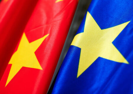 پکن به پاریس: حق ایران برای استفاده از انرژی هسته‌ای باید تضمین شود