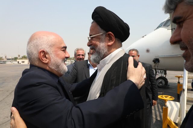 دستیار ویژه رییس جمهور وارد خوزستان شد