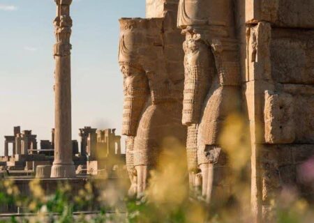 صدور سند مالکیت برای تخت‌ جمشید