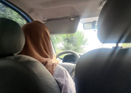 نه بیمه، نه سهمیه سوخت، نه حمایت؛ رانندگان تاکسی های اینترنتی در حاشیه نظام رفاه/ تشکری هاشمی: وزارت صمت باید ساماندهی کند