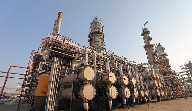 علت آتشسوزی پالایشگاه آبادان مشخص شد/ آتش کاملا مهار شد