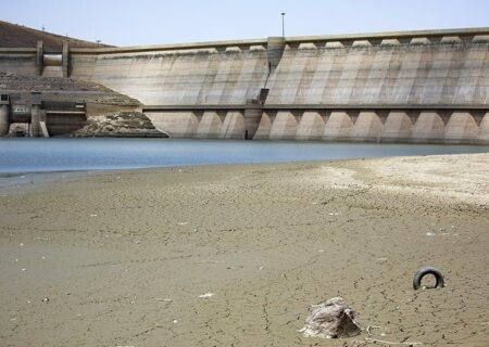 تشنگی تهران نه از کم‌بارشی که از بی‌عدالتی در سیاست آب است/ پنج سال خشکسالی و نبود طرح موثر برای نجات