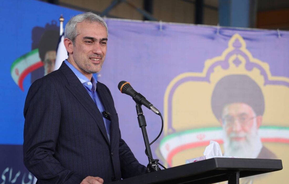 وزیر اقتصاد: بخش خصوصی می‌تواند خوزستان را در حل معضلات زیست‌محیطی یاری کند