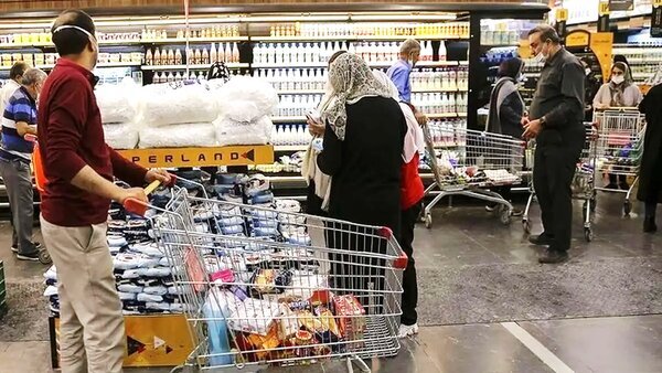 تصمیم دولت برای پرداخت مرحله چهارم کالابرگ الکترونیکی اعلام شد/ چه کسانی از لیست دریافت کالابرگ حذف میشوند؟