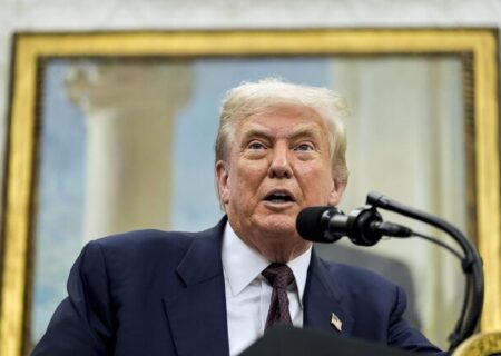 ترامپ: اگر دیدار با زلنسکی خوب پیش برود، آماده دیدار سه‌جانبه با پوتین می‌شویم