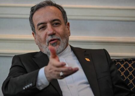 عراقچی: ایران برای مذاکره با آمریکا شرط دارد/ به هر ماجراجویی پاسخ قوی‌تر می‌دهیم