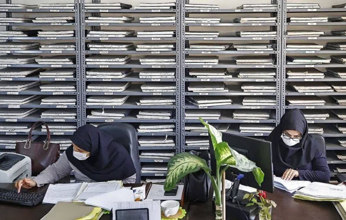 ساعت کاری ادارات تا ۱۵ شهریور تغییر نمی‌کند