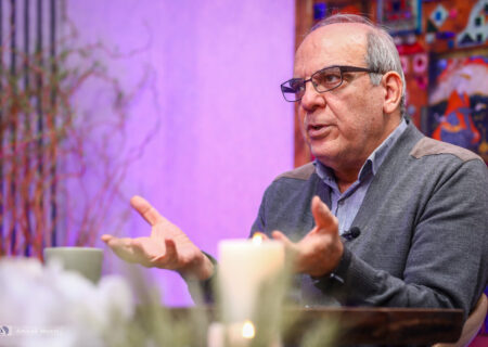 آقای حدادعادل! حاکمیت نمی تواند صاحب فضای مجازی شود/ به مردم اعتماد کنید؛آنها خودشان مدیریت این فضا را بلدند