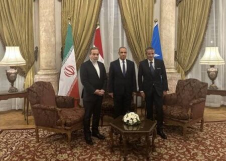 دیدار سه‌جانبه میان عراقچی، عبدالعاطی و گروسی در قاهره