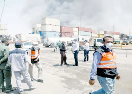 آخرین پیگیری‌ها از مطالبه‌گری بازماندگان انفجار اسکله بندر شهید رجایی نشان داد:  حذف اسامی تعدادی از خانواده‌ها برای دریافت خسارت