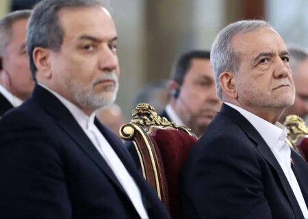 پزشکیان و عراقچی هفته آینده با مقامات اروپایی دیدار می کنند/ در حال حاضر نمی‌توانیم پیش‌شرطی را بپذیریم