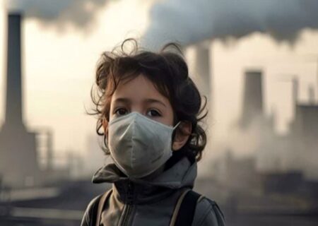 پاییز نفس‌گیر از راه رسید / وزیر بهداشت: در ایران از هر ۱۰۰ هزار کودک زیر ۵ سال، حدود ۸ نفر بر اثر آلودگی هوا می‌میرند