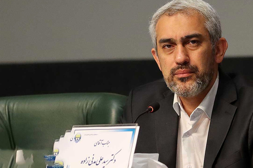 اعتراف تلخ وزیر اقتصاد / من در بانک مرکزی وبالا رفتن قیمت دلار هیچ کاره ام !!