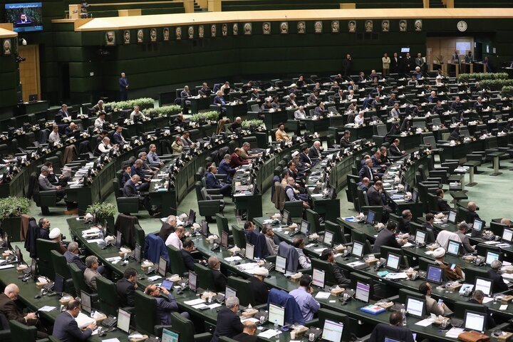 خبر فوری درباره ساعت کاری کارکنان دولت