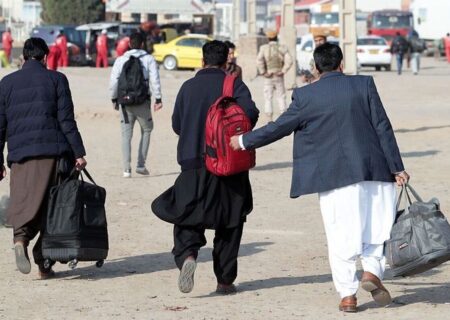 اتباع افغان دوباره به ایران بر می‌گردند؟/ شرط وزارت کار برای ورود کارگران افغانستانی