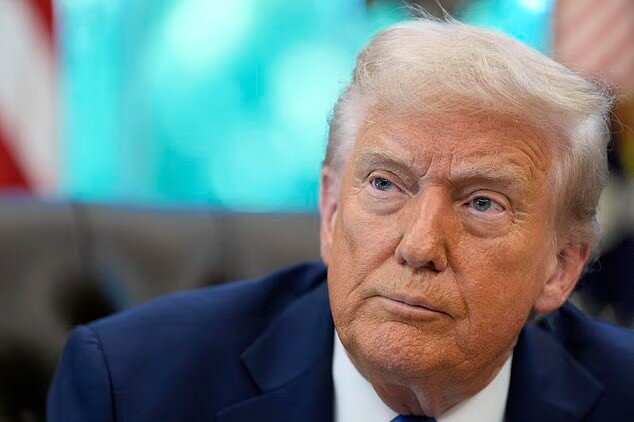 ترامپ: با ایران همکاری خواهیم کرد / برای امضای توافق صلح به مصر می روم