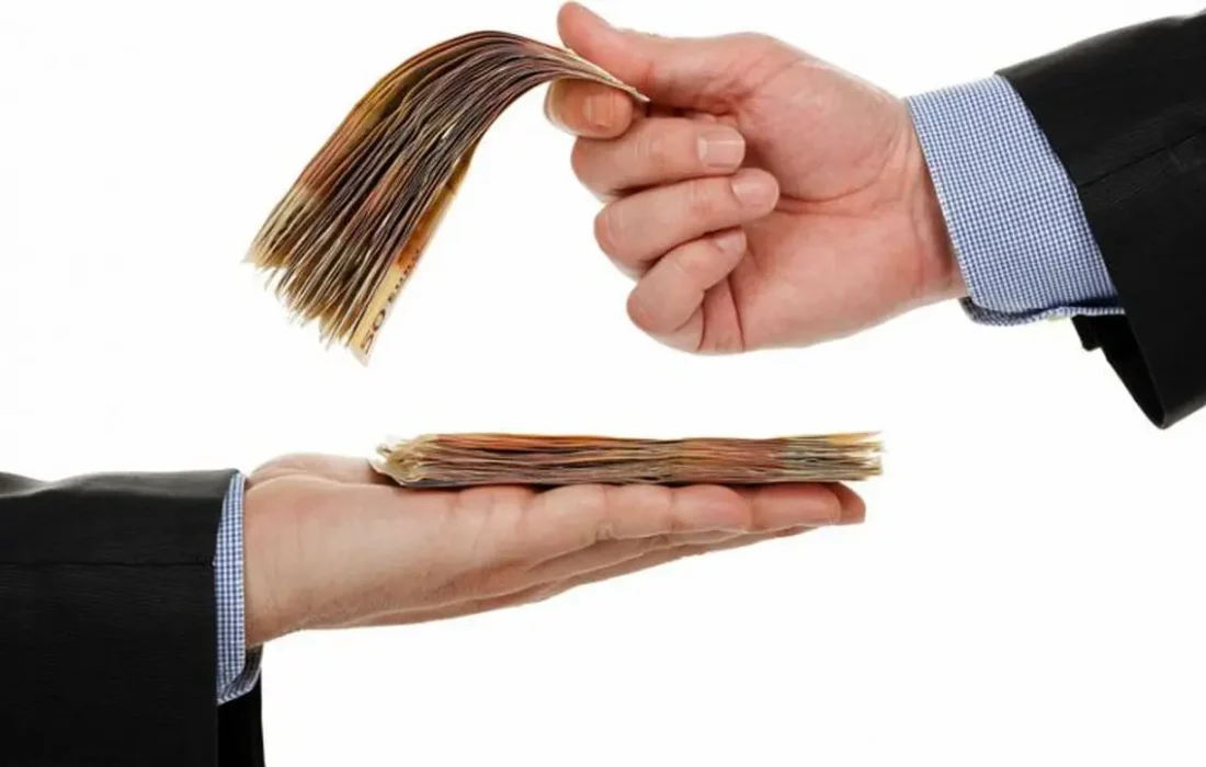 درخواست افزایش مبلغ عیدی کارمندان