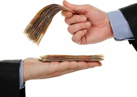 درخواست افزایش مبلغ عیدی کارمندان