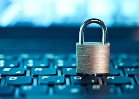 نماینده تهران: شفاف‌سازی شود، مخالفان فیلترینگ رسوا خواهند شد / ما حکمرانی در فضای مجازی می‌خواهیم