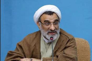 صدور «گواهینامه موتورسیکلت برای زنان» نیازمند پاسخ حقوقدانان و مجلس