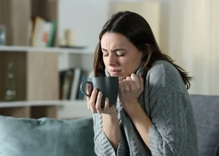 احساس سرما در بدن نشان دهنده کدام بیماری است؟