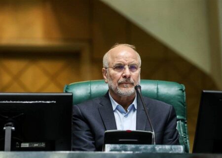 قالیباف هیچ درکی از مشکلات کشور و بحران تورم ندارد/ جامعه نمی پذیرد سهم خودش از مشکلات را انکار کند