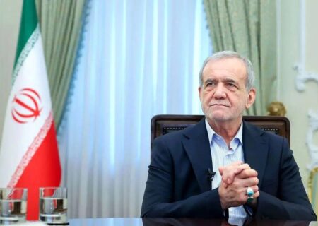 آقای پزشکیان! بعد از یکسال و نیم قابل قبول نیست بگویید چه اوضاع خرابی را تحویل گرفتید؛ همان اول باید می گفتید