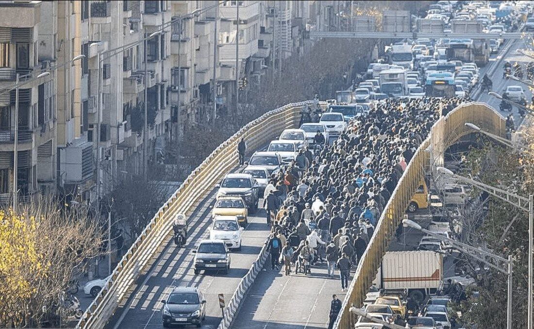 حرف حساب بازاری های معترض چیست؟/ نگرانی از امنیت اقتصادی و فردایی که روشن نیست